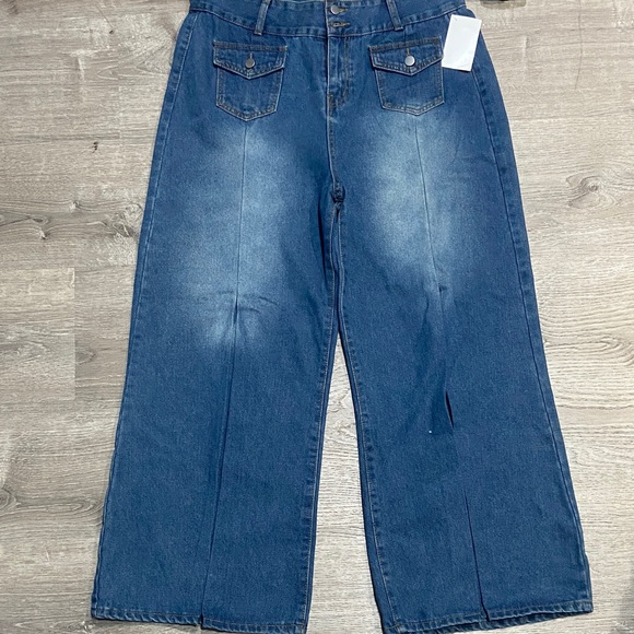 Stylish Blue Denim Jeans - Picture 2 of 4